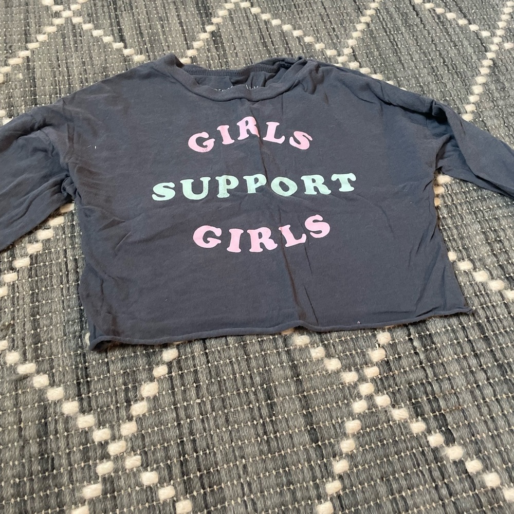Grey t shirt long sleeve